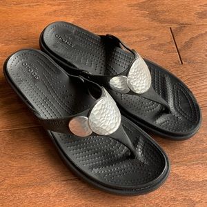 CROCS | Shoes | Crocs Sanrah Wedge Sandal Silver Medallion Flip Flop  Platform Womens Size 8 | Poshmark